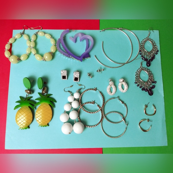 Earrings Assortment Bundle Of 12 - Picture 1 of 3